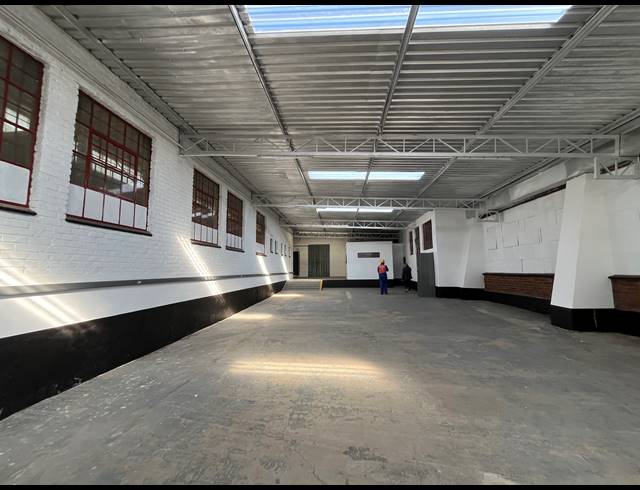 437M² WAREHOUSE TO LET IN SEBENZA
